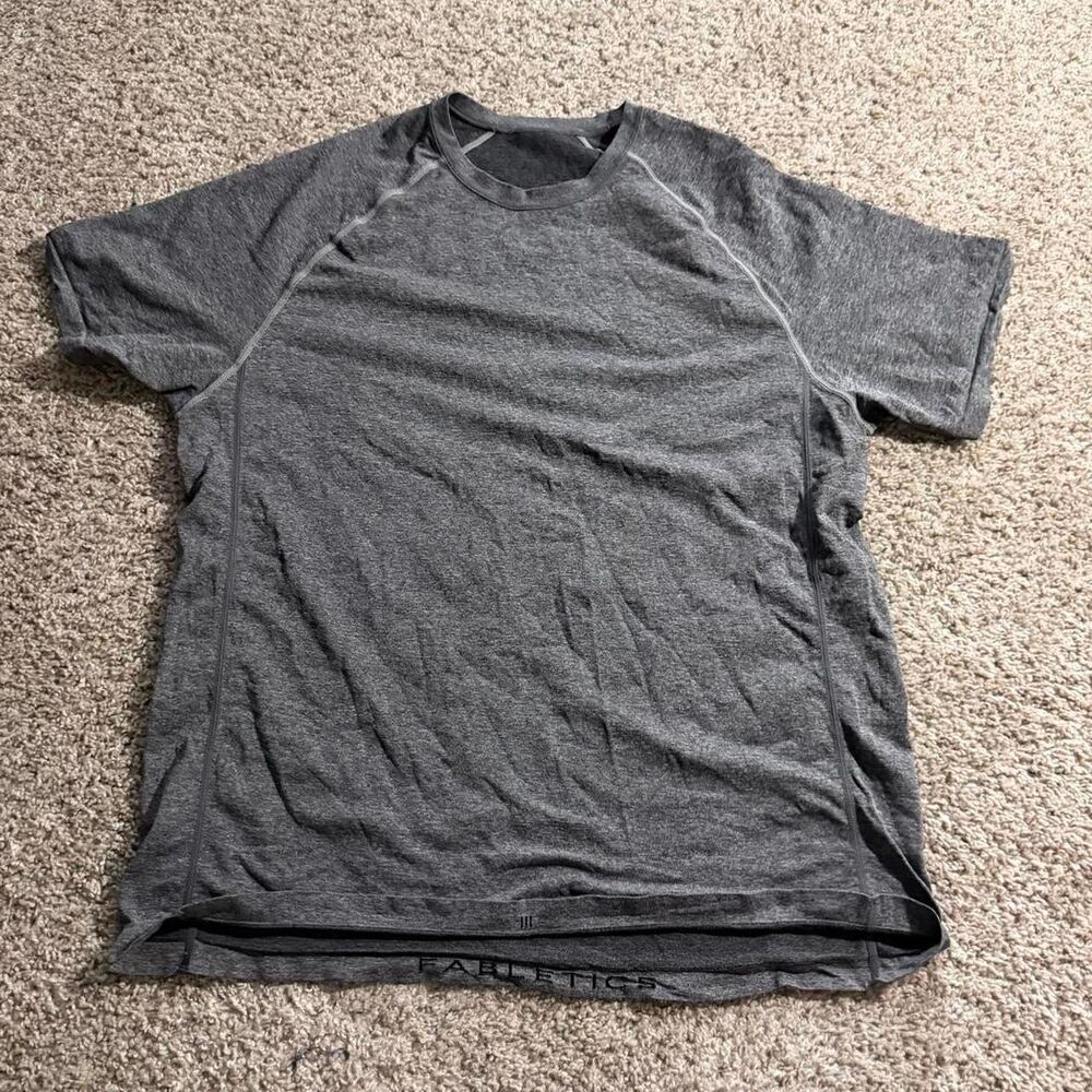 Fabletics Mens Large Athletic Shirt Gray Performance Gym Workout Training Tee